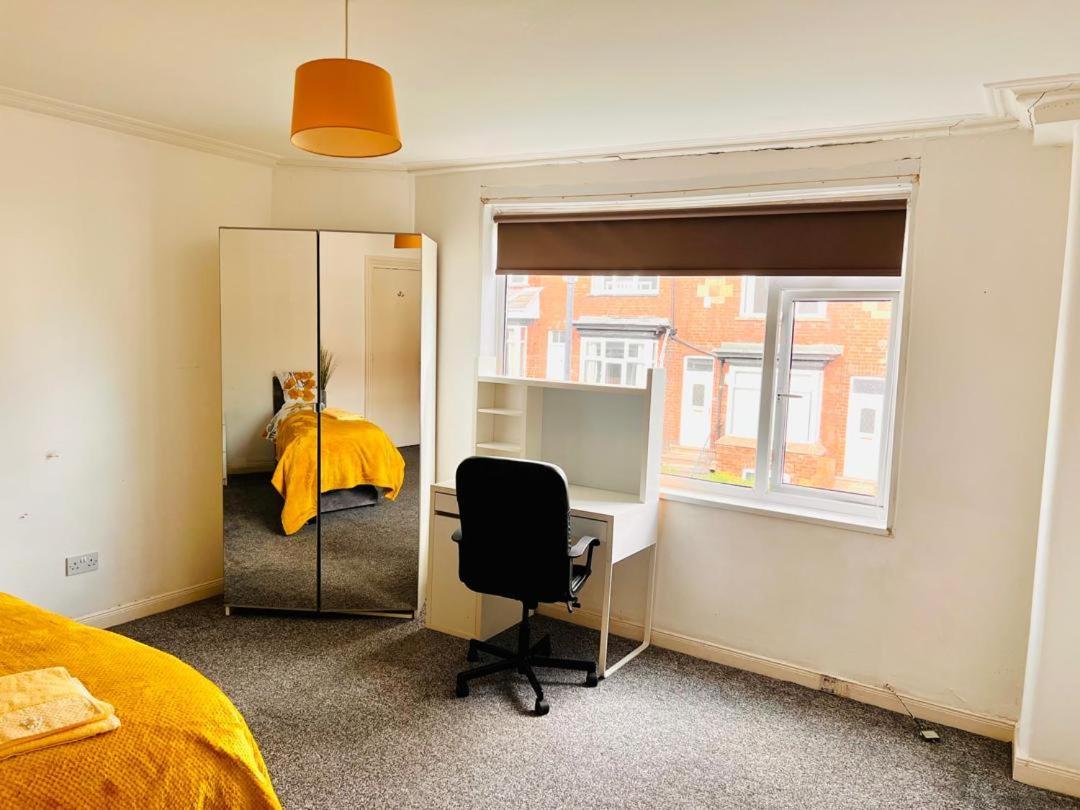 Private Room Close To Leeds University And City Centre Экстерьер фото